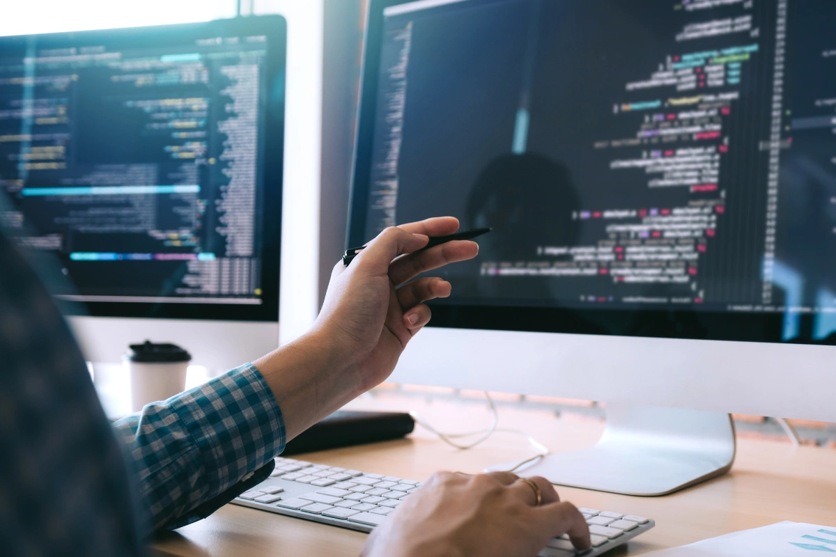 iDTRONIC Karriere Software Developer C++ Linux